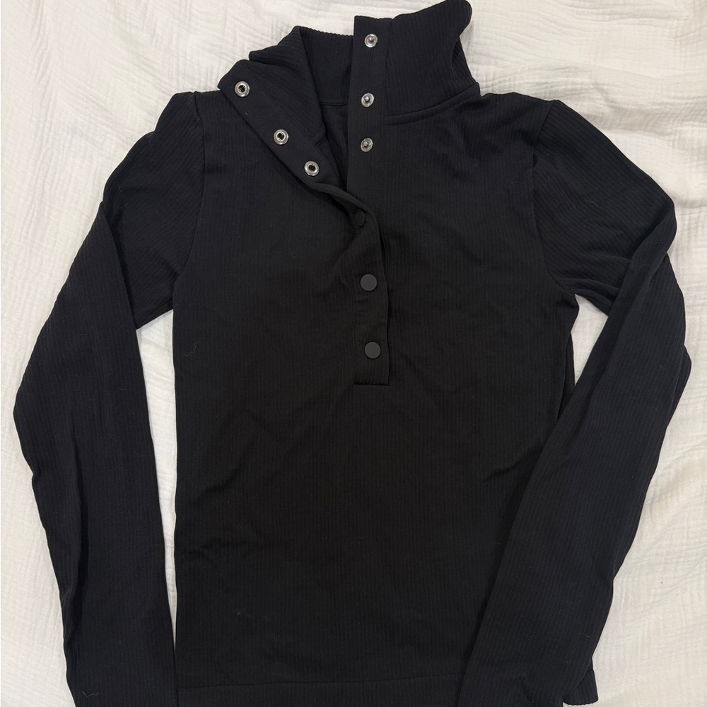 Athleta Black Snap-Button Long Sleeve Top